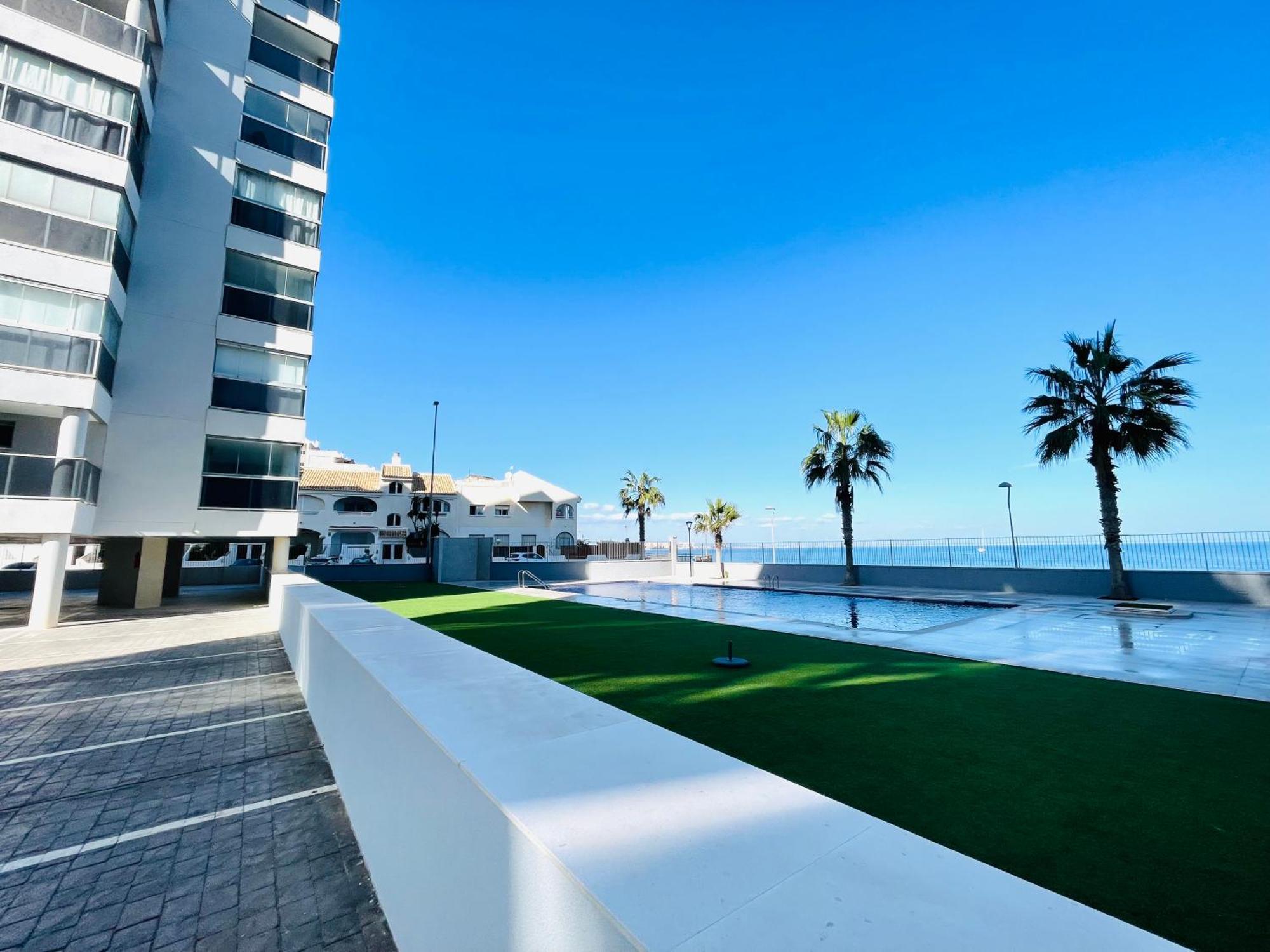 شقة Apartamento En Primera Linea Con Vistas A La Playa Ensenada Del Esparto Del Residencial Vina Del Mar لا مانغا ذيل مار مينور المظهر الخارجي الصورة