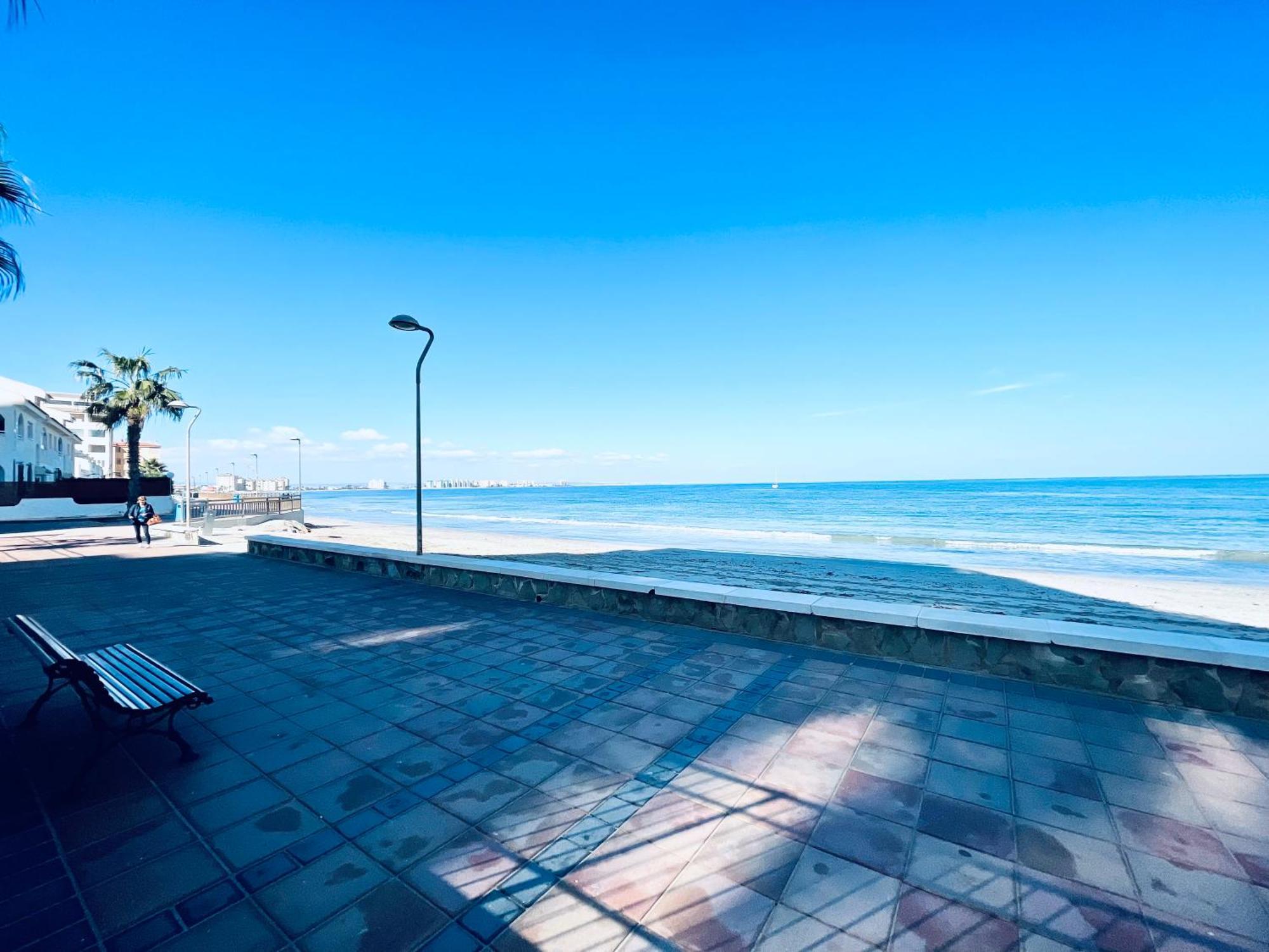 شقة Apartamento En Primera Linea Con Vistas A La Playa Ensenada Del Esparto Del Residencial Vina Del Mar لا مانغا ذيل مار مينور المظهر الخارجي الصورة